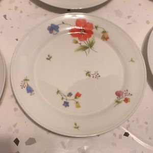 MIKASA SALAD PLATES ( Bundle 6)